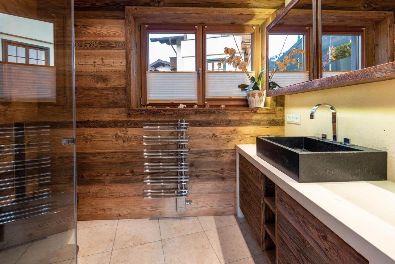 Poellmuehle Penthouse By Alpine Host Helpers Apartment Kirchberg in Tirol Bagian luar foto